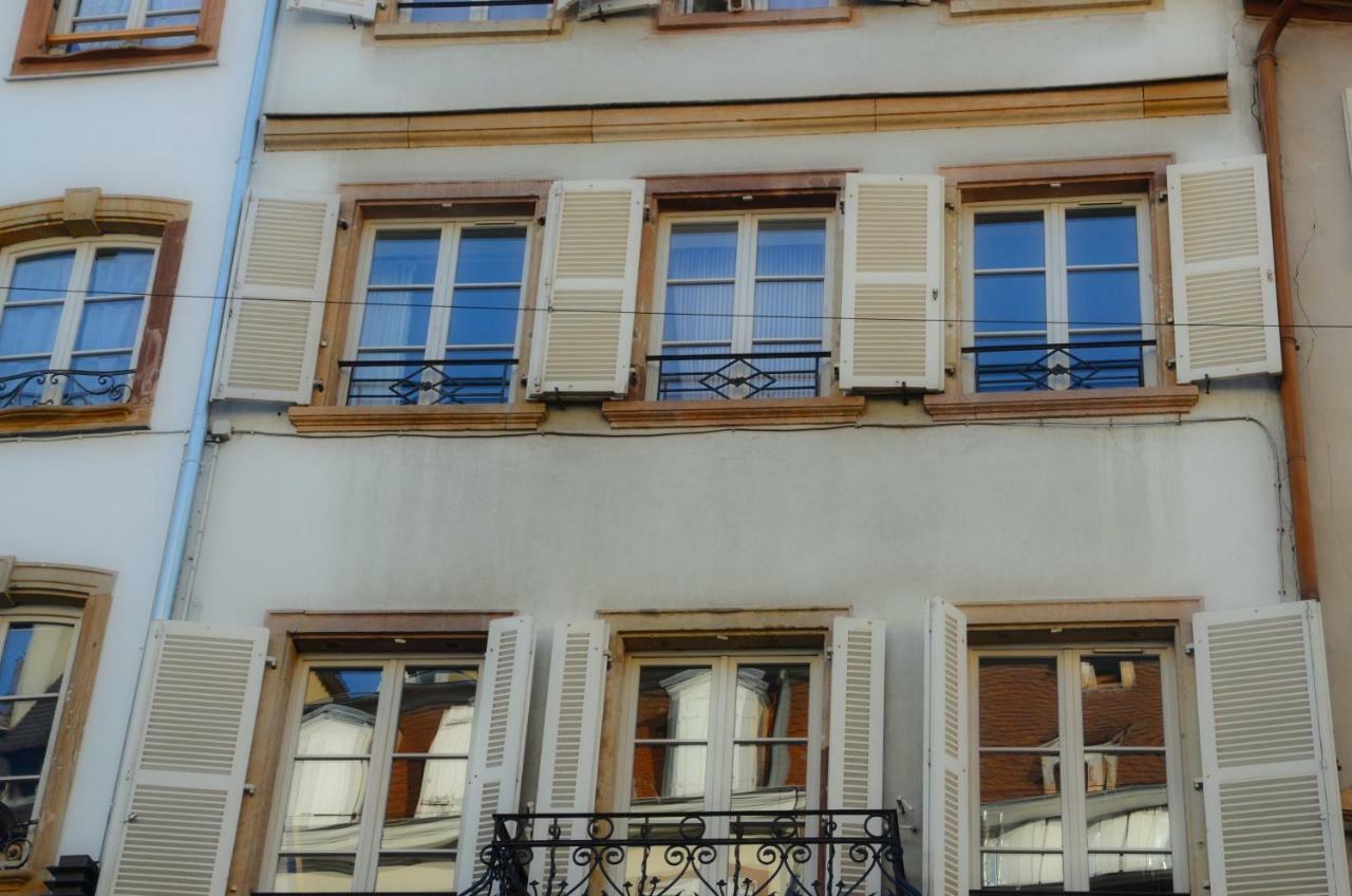 Quatre Chaises Apartment Strasbourg Bagian luar foto